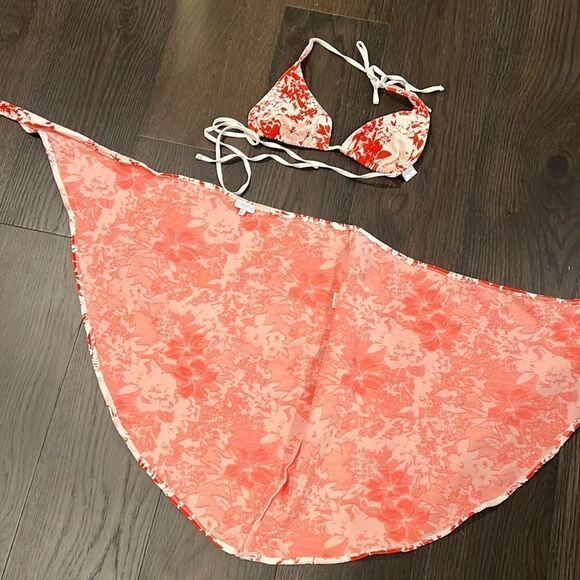 REVOLVE - Brooklyn Bikini Top(M), Cole Bikini Bottom(M) and Joey Wrap Skirt(L) - Picture 10 of 16